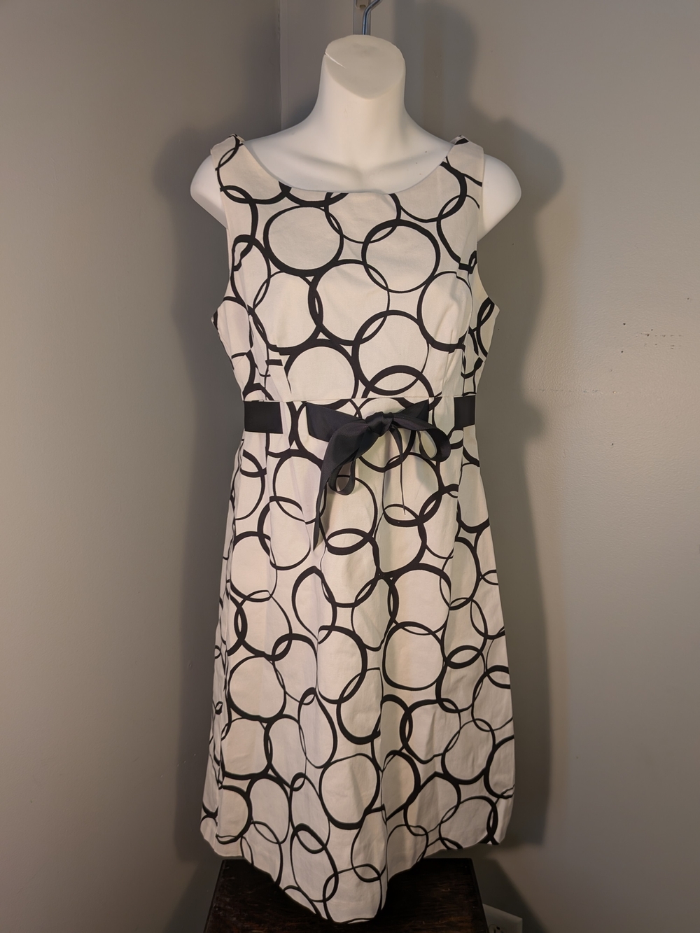 Jessica Howard Black and White Midi Dress with Belted Waist